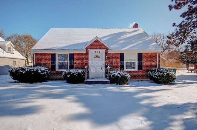 property at 1512 N May St