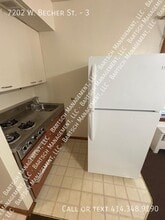 7202 W Becher St in West Allis, WI - Building Photo - Building Photo