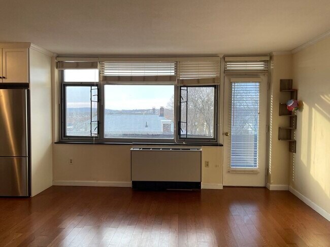 125 Trapelo Rd in Belmont, MA - Building Photo - Building Photo
