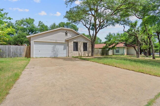 12706 Heinemann Dr in Austin, TX - Building Photo - Building Photo
