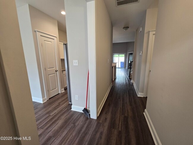 1819 Fox Den Way in Greenville, NC - Building Photo - Building Photo