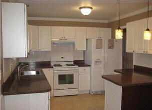 23672 Londonderry Dr in Novi, MI - Building Photo - Building Photo