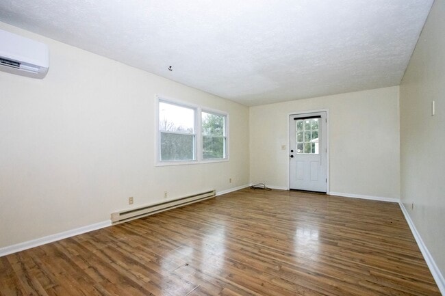 3713 W West Salem Rd in Burbank, OH - Building Photo - Building Photo