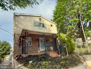 422 W 6th Ave in Conshohocken, PA - Building Photo - Building Photo