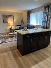 Plum Tree Apartments in Ellicott City, MD - Foto de edificio - Building Photo