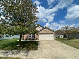 10356 Split Rock Way in Indianapolis, IN - Building Photo