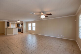 2218 York Bend in San Antonio, TX - Building Photo - Building Photo