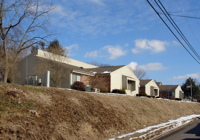 Morningside Apartments in Marietta, OH - Building Photo - Building Photo