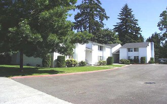 Golden Pines Apartments