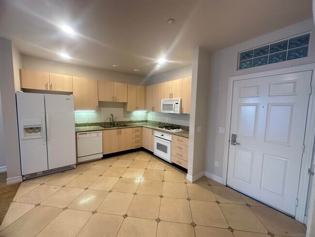 525 N 11th Ave in San Diego, CA - Building Photo - Building Photo