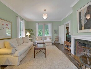 51 Quogue St in Quogue, NY - Building Photo - Building Photo