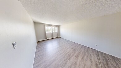 9656 Hillcrest Dr in Grande Prairie, AB - Building Photo - Building Photo