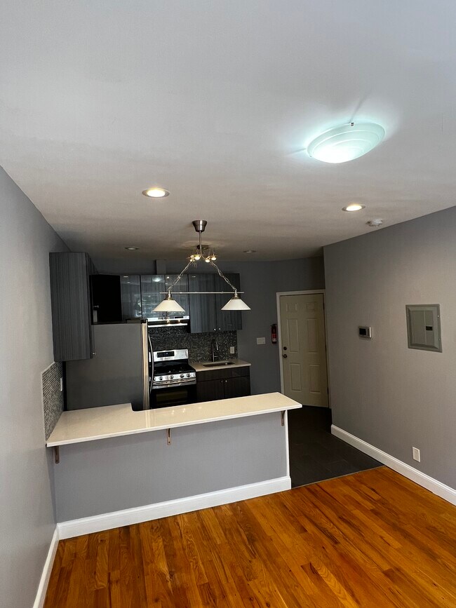 48 Broadway Apartments and Nearby Newark Apartments For Rent Newark, NJ