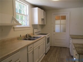 13110 Mt Hermon Rd in Ashland, VA - Building Photo - Building Photo