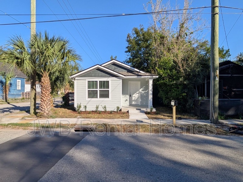 1305 E 3rd St in Jacksonville, FL - Building Photo