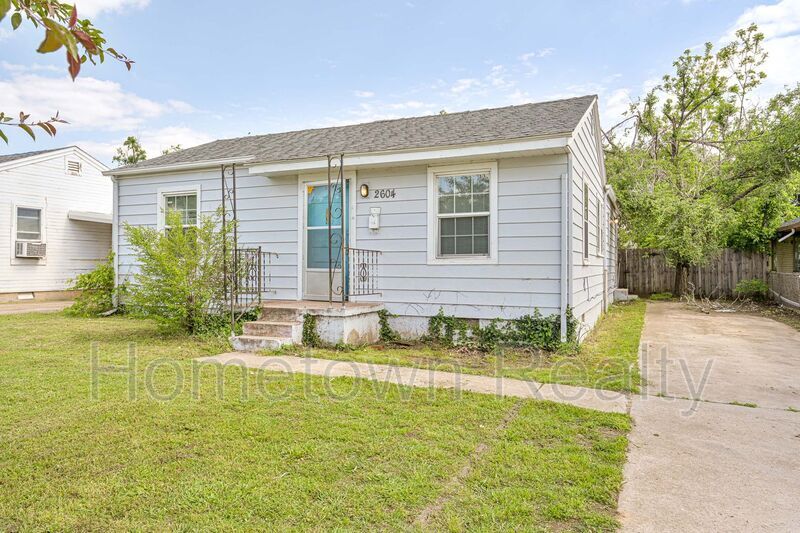 2604 NE 21st St in Oklahoma City, OK - Building Photo