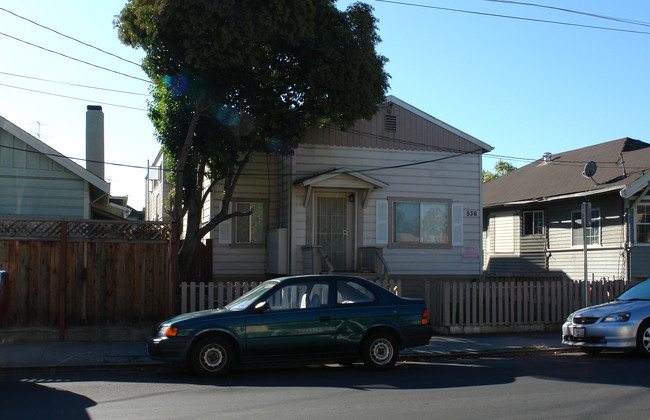 536 E St. James St in San Jose, CA - Foto de edificio - Building Photo