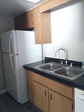 300 N Dewey St in Eustis, FL - Building Photo - Building Photo
