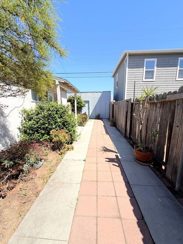 1732 Cabrillo Ave in Torrance, CA - Building Photo - Building Photo