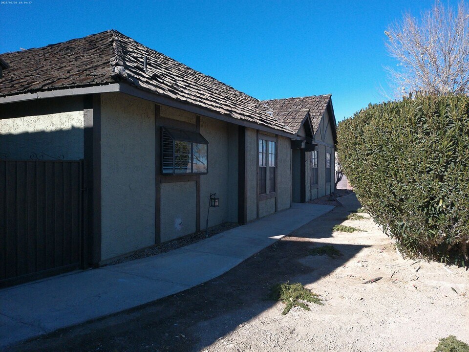3905 Landsdown Pl in Las Vegas, NV - Building Photo