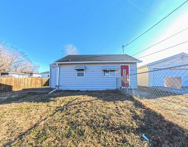 property at 2209 Williams St