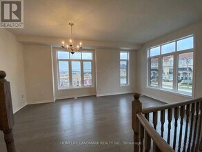 81 Grand Trunk Ave in Vaughan, ON - Building Photo - Building Photo