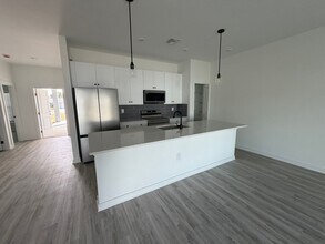 4617-4619-4619 27th St SW in Lehigh Acres, FL - Building Photo - Building Photo