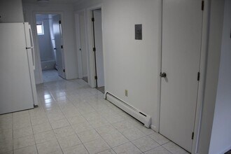 14 Westford St, Unit 1 in Boston, MA - Foto de edificio - Building Photo