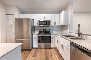 Tortuga Bay at Waterford Lakes in Orlando, FL - Building Photo