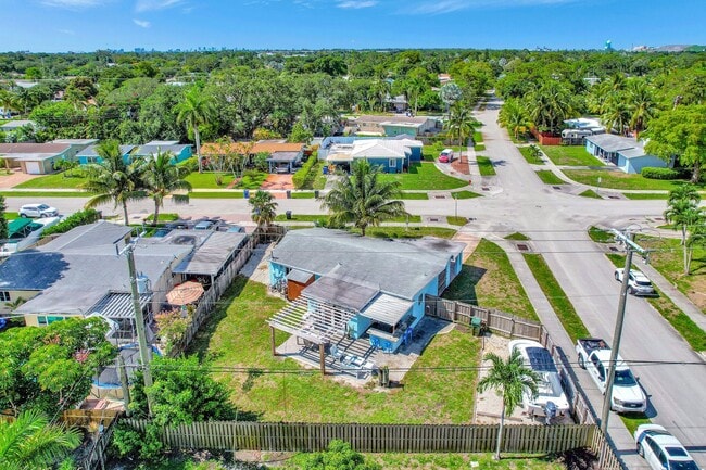 property at 3241 SW 19th St