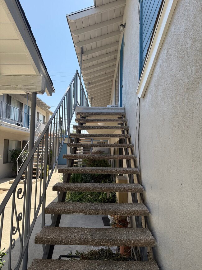 1488 Cordova St, Unit 3 in Pomona, CA - Building Photo - Building Photo