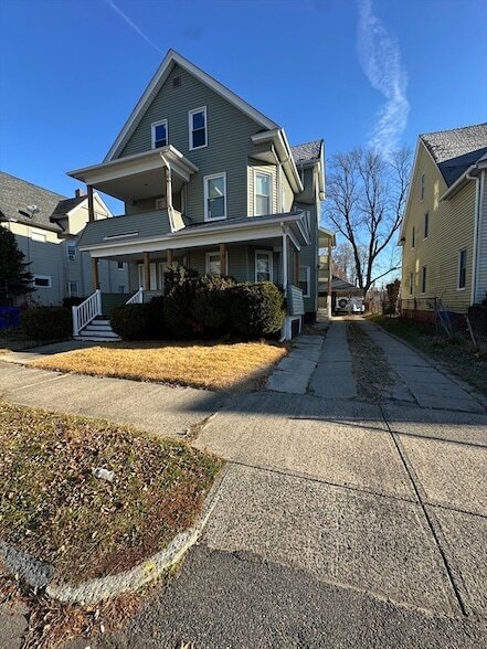 37 Cortland St, Unit 1 in Springfield, MA - Building Photo - Building Photo