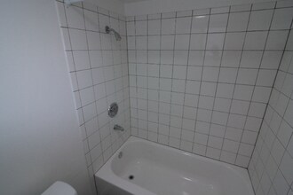 2220 Lake Rd in Belmont, CA - Building Photo - Building Photo