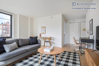 180 W 20th St, Unit FL9-ID1194 in New York, NY - Building Photo - Building Photo