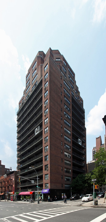 Grace House in New York, NY - Building Photo