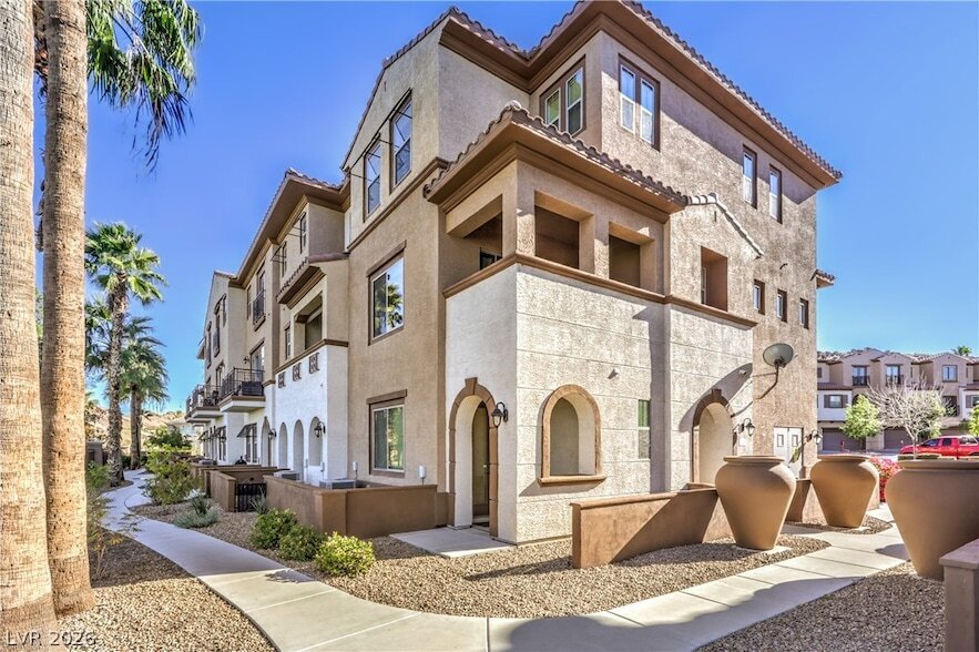 1073 Via Prato Ln in Henderson, NV - Foto de edificio