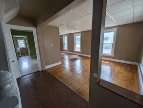 22 Charlotte Ave, Unit 1 in Bradford, PA - Foto de edificio - Building Photo