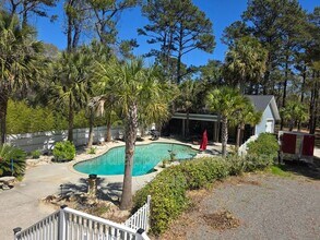 588 Main Rd in Johns Island, SC - Building Photo - Building Photo