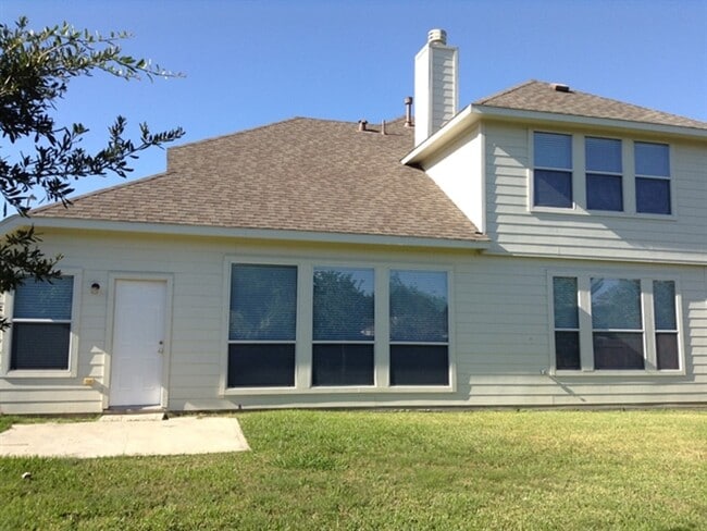 2210 2 Trail Dr in Spring, TX - Building Photo - Building Photo