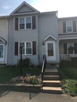 556 Nicholas Ave in Danville, PA - Building Photo