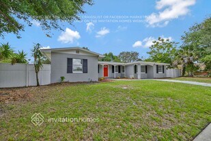 450 Iris Rd in Casselberry, FL - Building Photo