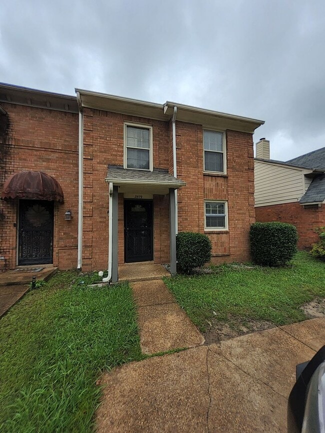 property at 3579 Bishops Gate Dr