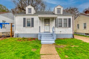 19435 McCormick St in Detroit, MI - Building Photo