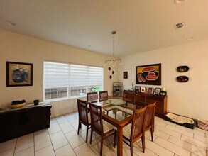 204 Deer Path Lp in Laredo, TX - Building Photo - Building Photo