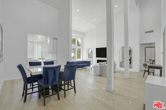 property at 1277 S Beverly Glen Blvd