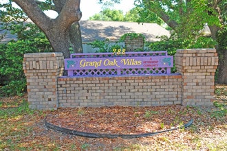 Magnolia Place in Pensacola, FL - Foto de edificio - Other