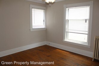 318 College Ave NE in Grand Rapids, MI - Foto de edificio - Building Photo