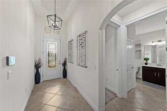 34155 Evergreen Hill Ct in Zephyrhills, FL - Building Photo - Building Photo