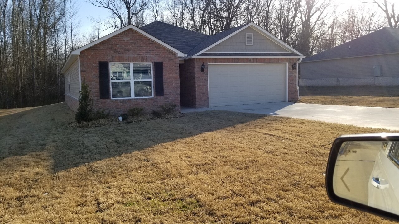 19 Dunnaway Dr in Austin, AR - Building Photo