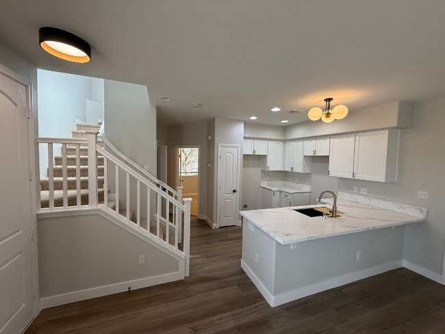 4026 Sparrow Rock St in Las Vegas, NV - Building Photo - Building Photo